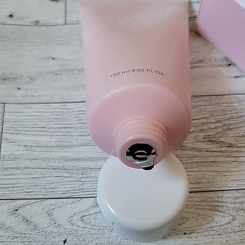 Saturday Skin Rise And Shine Gentle Cleanser - Picture 8 of 8